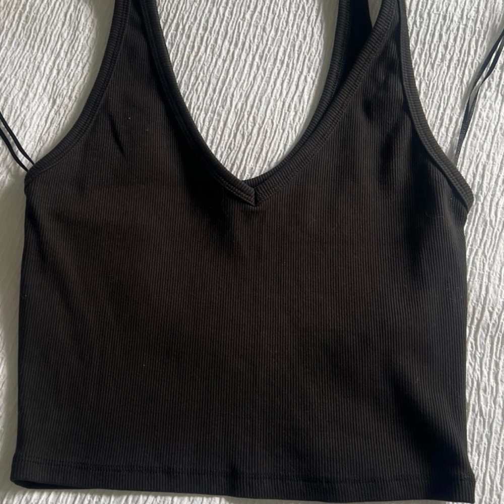 Black Ribbed Crop Top